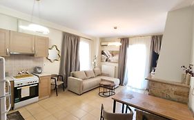 New Modern Flat Pyrgos Centre Olympia